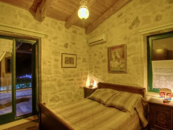 Villa Of 450 M² In Crete