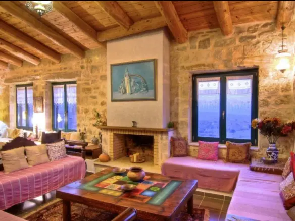Villa Of 450 M² In Crete