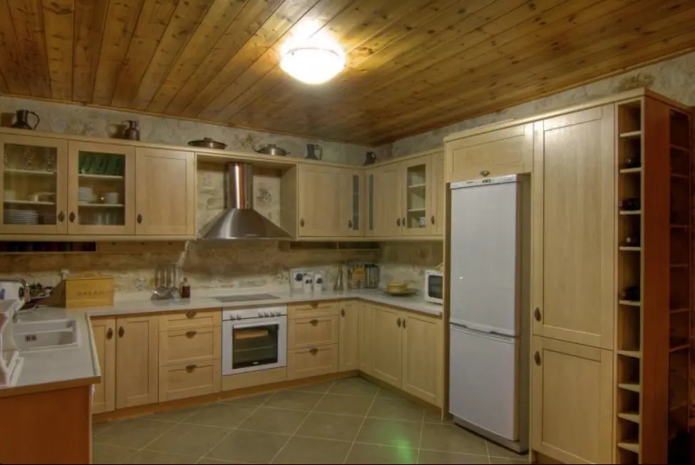 Villa Of 450 M² In Crete