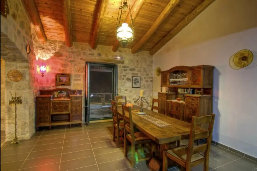 Villa Of 450 M² In Crete