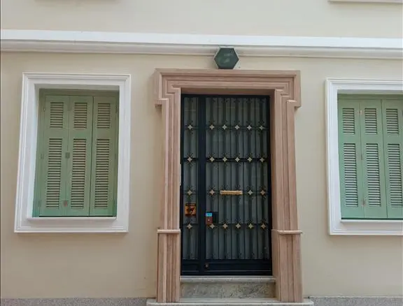 Hotel Of 354 M² With In Athens