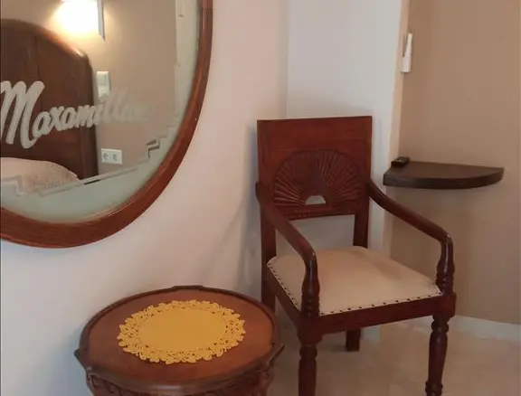 Hotel Of 354 M² With In Athens