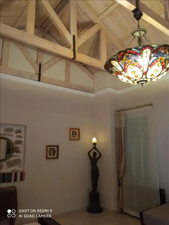 Hotel Of 354 M² With In Athens