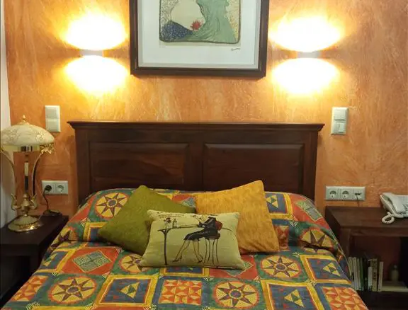Hotel Of 354 M² With In Athens