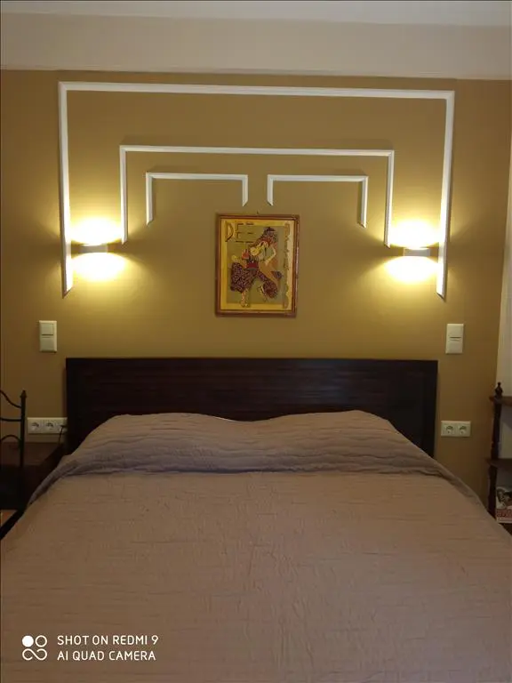 Hotel Of 354 M² With In Athens