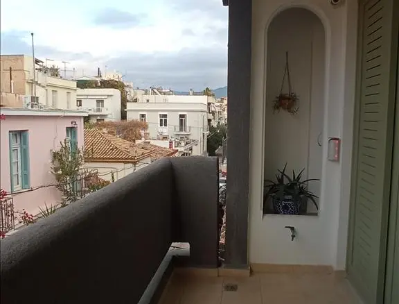Detached House Of 374 M² In Athens