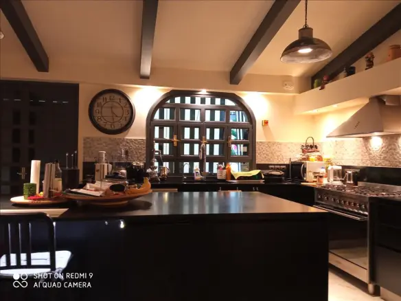 Detached House Of 374 M² In Athens