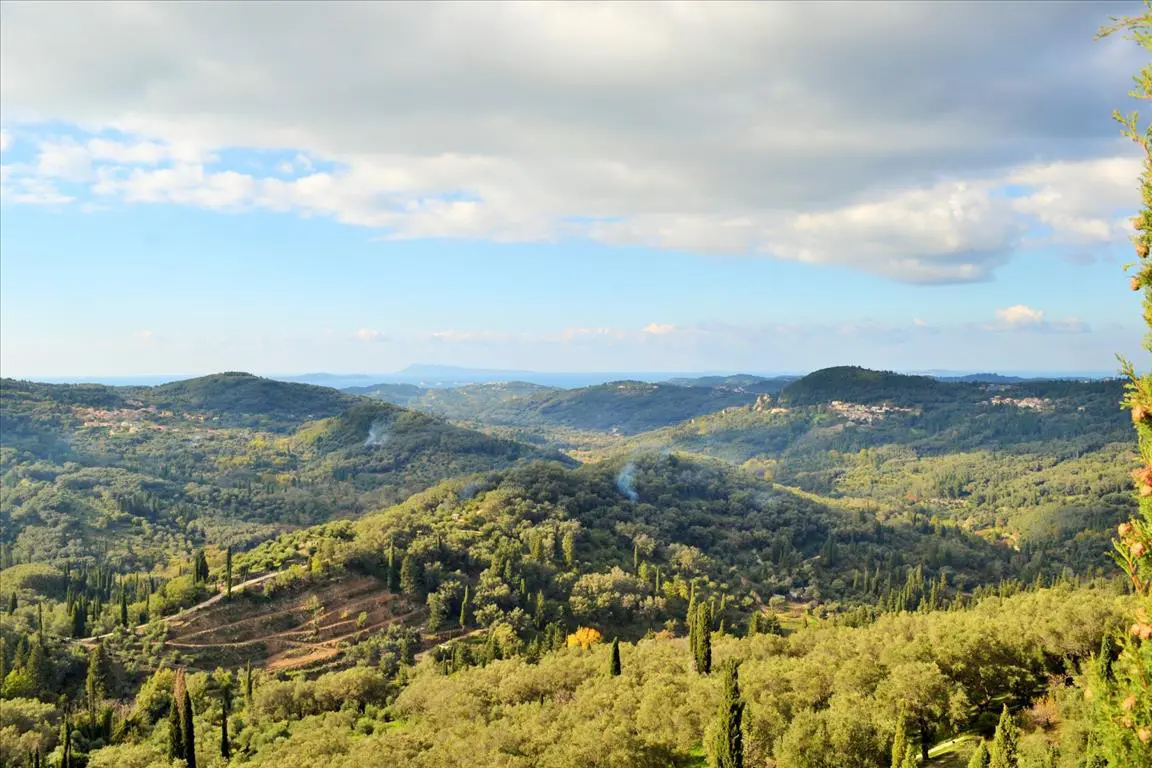 Land Of 15000 M² In Corfu