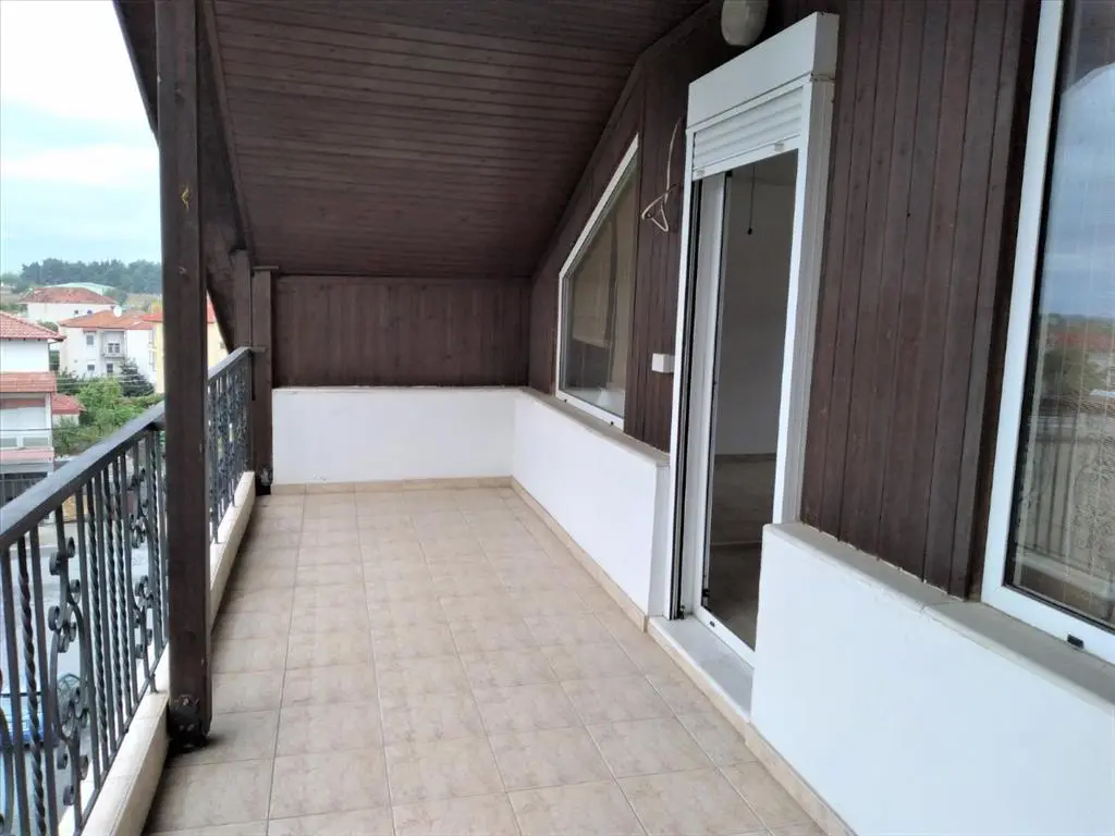 Detached House Of 295 M² In North Greece