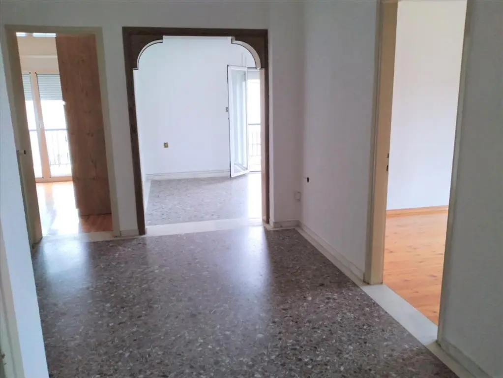 Detached House Of 295 M² In North Greece