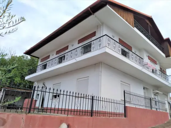 Detached House In Giannitsa, Greece (295 M²)