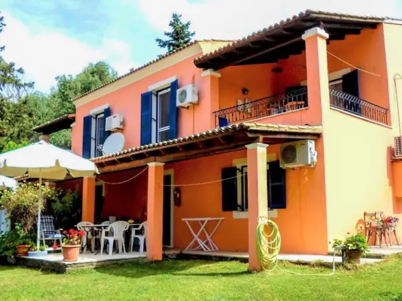 For Sale Detached House 230 M² In Corfu