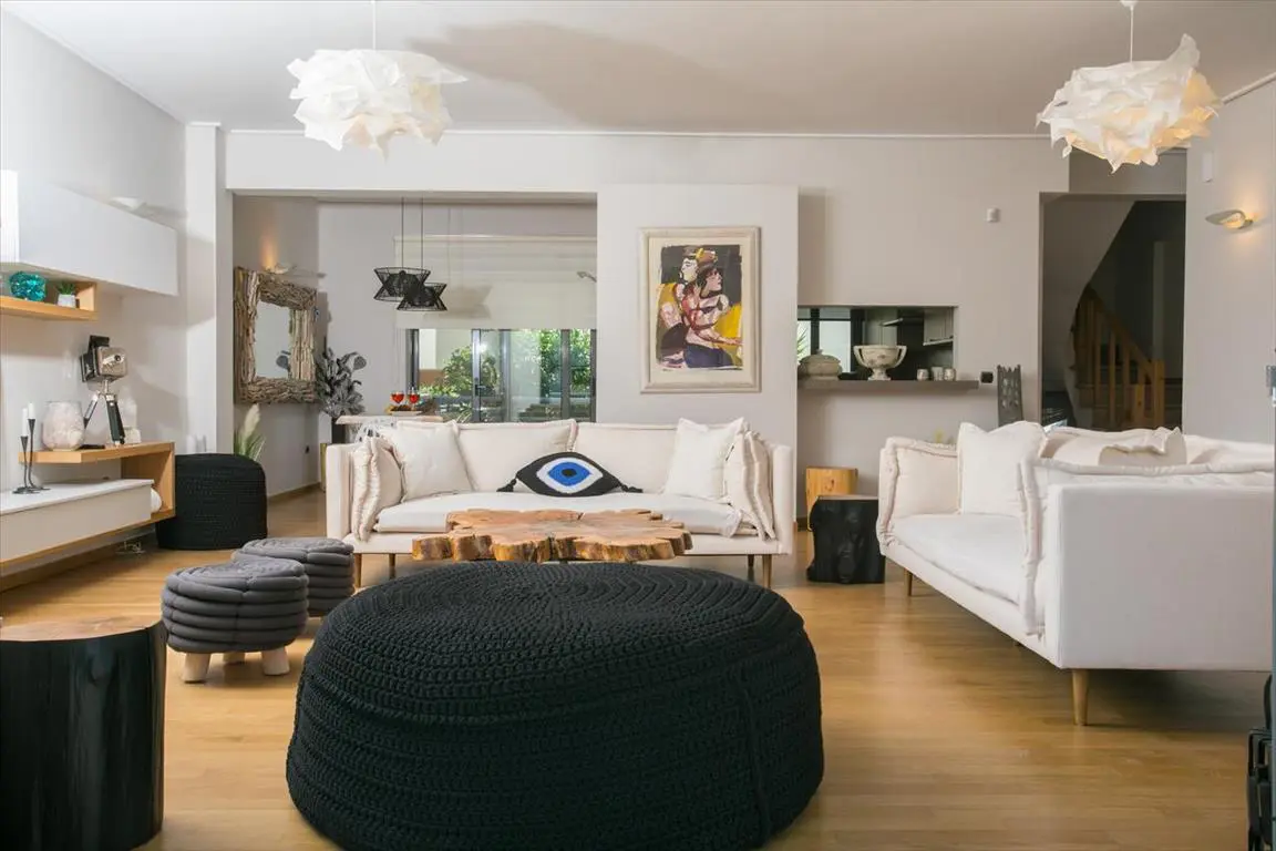 Detached House Of 270 M² In Athens