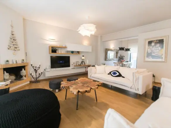 Detached House Of 270 M² In Athens