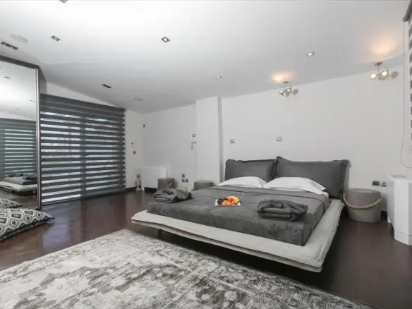 Detached House Of 270 M² In Athens