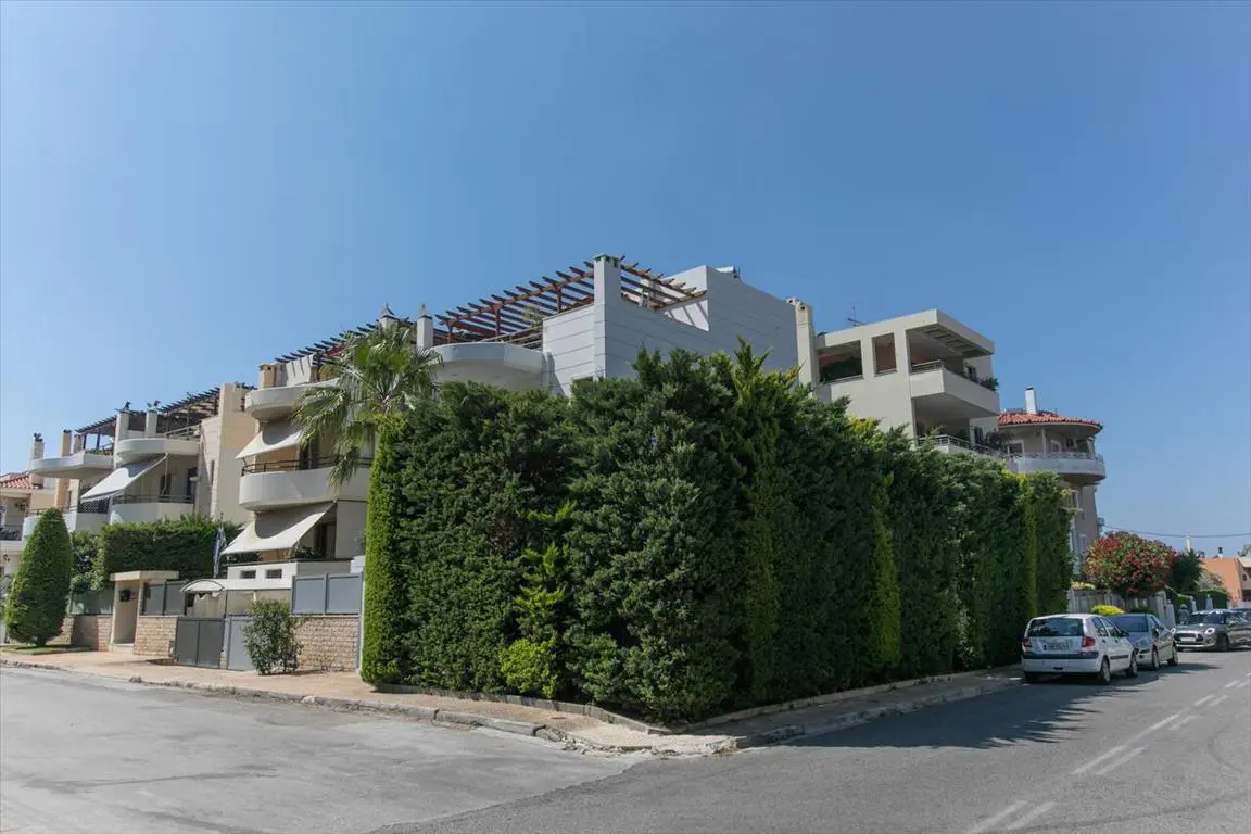 Detached House Of 270 M² In Athens