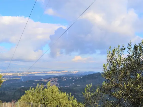 Land Of 4150 M² In Corfu