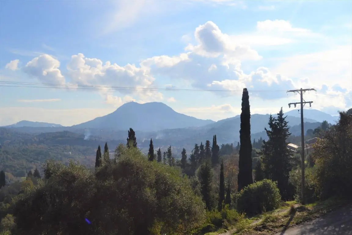 Land Of 4150 M² In Corfu