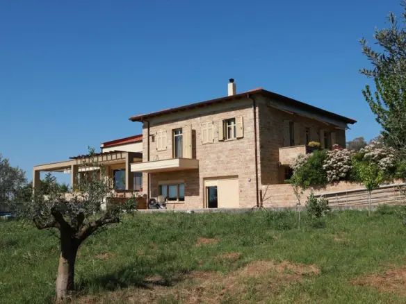Villa Of 500 M² In The Suburbs Of Thessaloniki