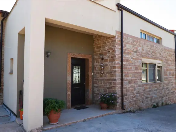 Villa Of 500 M² In The Suburbs Of Thessaloniki