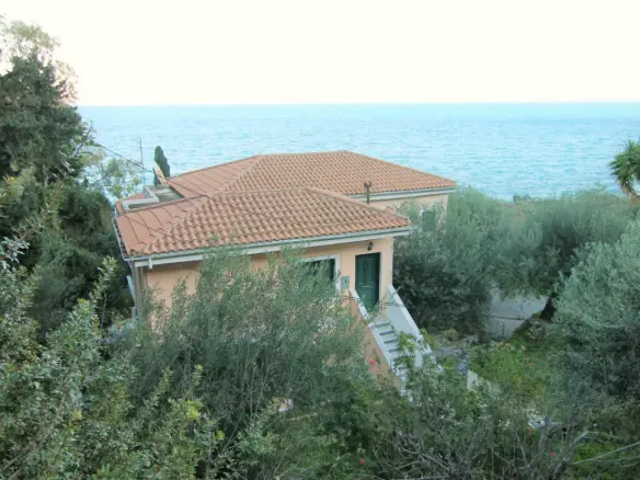 For Sale Villa 400 M² In Corfu