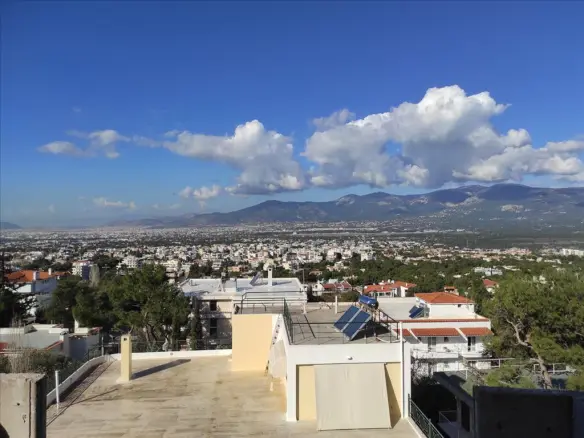 3-bedroom Maisonette In Kifissia, Greece (212 M²)