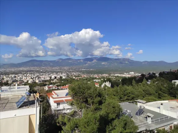 3-bedroom Maisonette In Kifissia, Greece (212 M²)