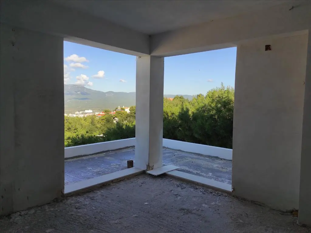 Maisonette Of 212 M² In Athens