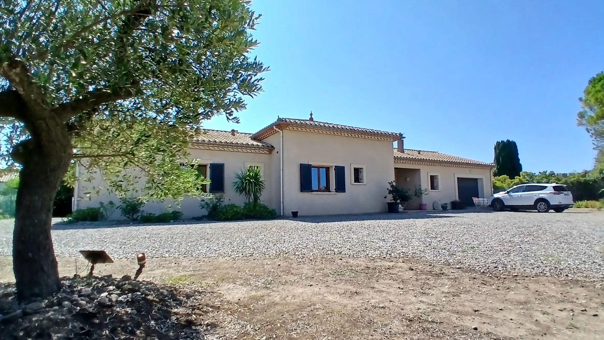 Detached House Of 190 M² In Badens, France
