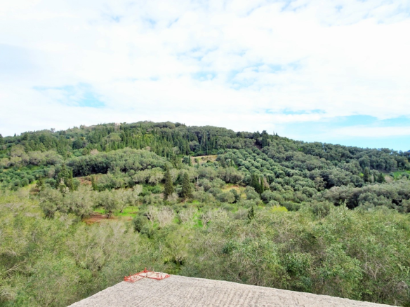 Detached House In Corfu, Greece (240 M²)
