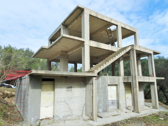 Detached House In Corfu, Greece (240 M²)