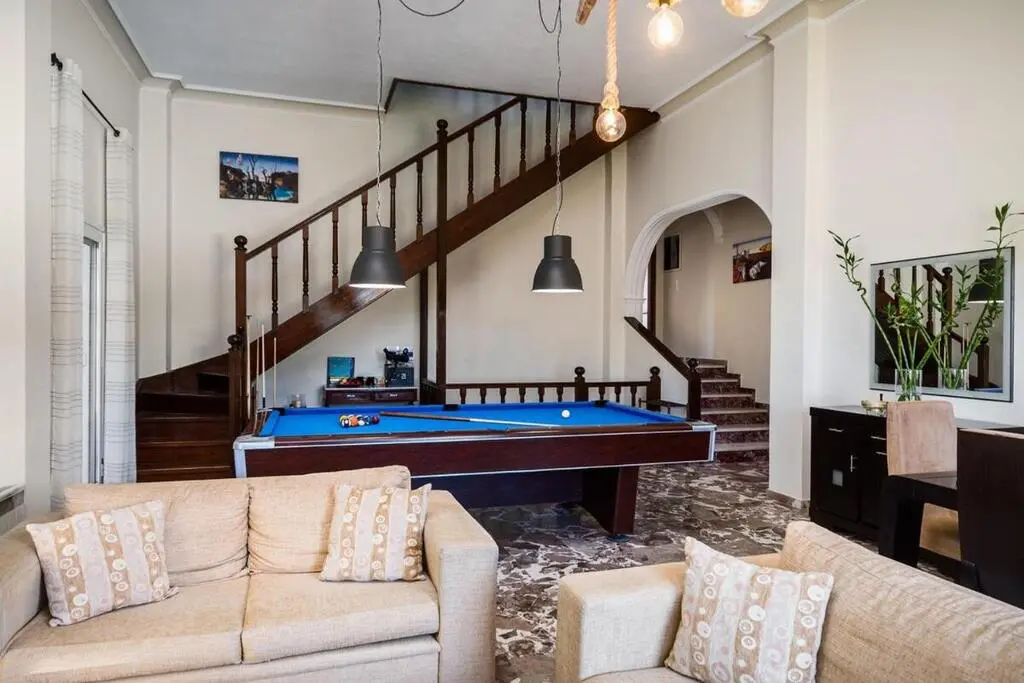 Villa Of 330 M² In Corfu