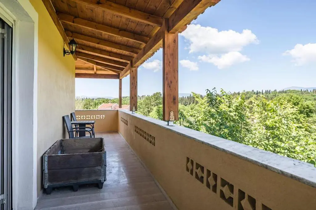 Villa Of 330 M² In Corfu