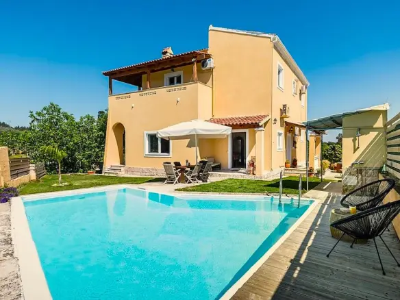 Villa Of 330 M² In Corfu