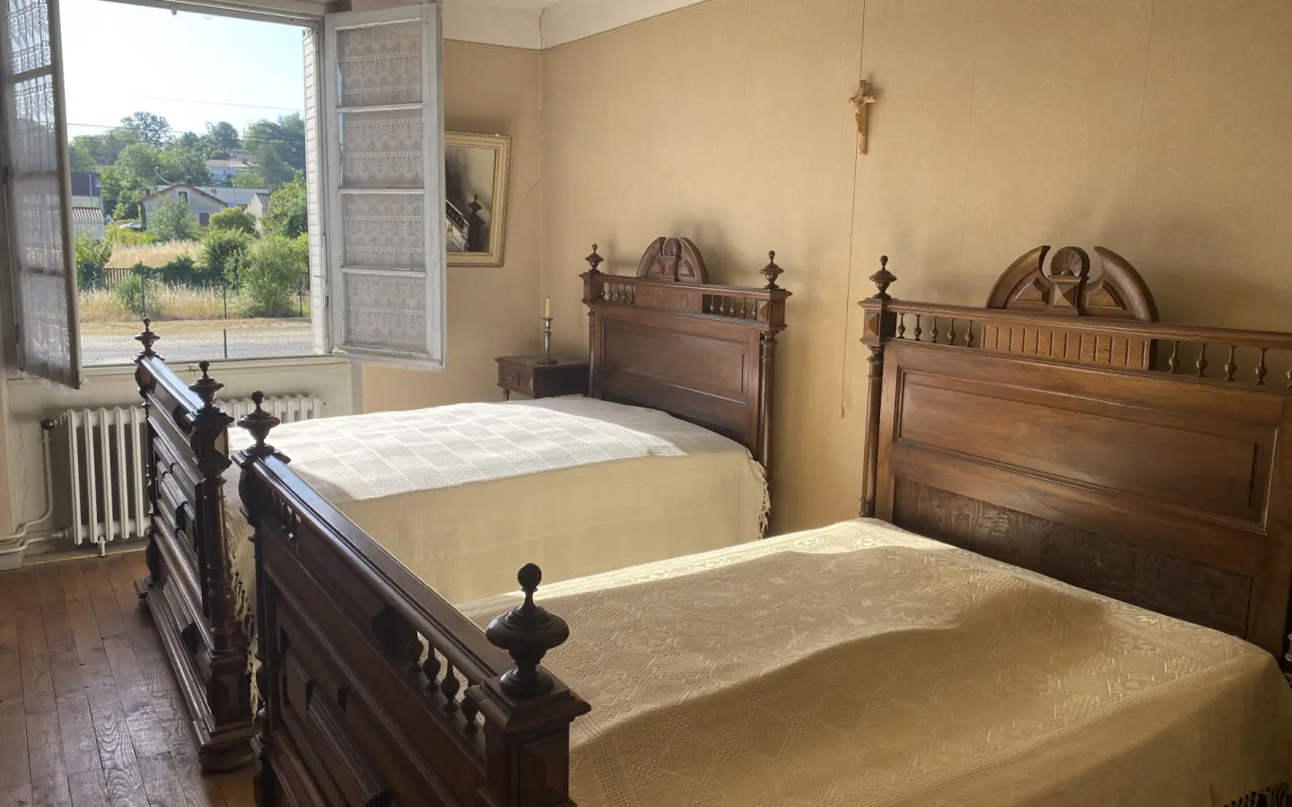 Townhouse Of 120 M² With Garden In Chalais, South Charente
