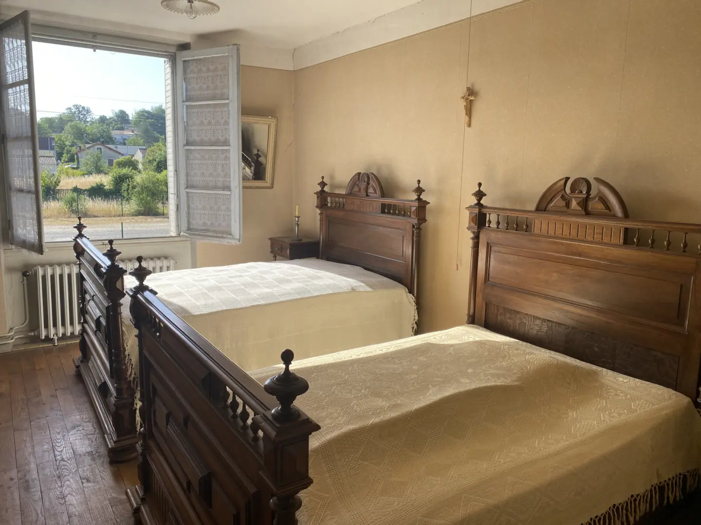 Townhouse Of 120 M² With Garden In Chalais, South Charente
