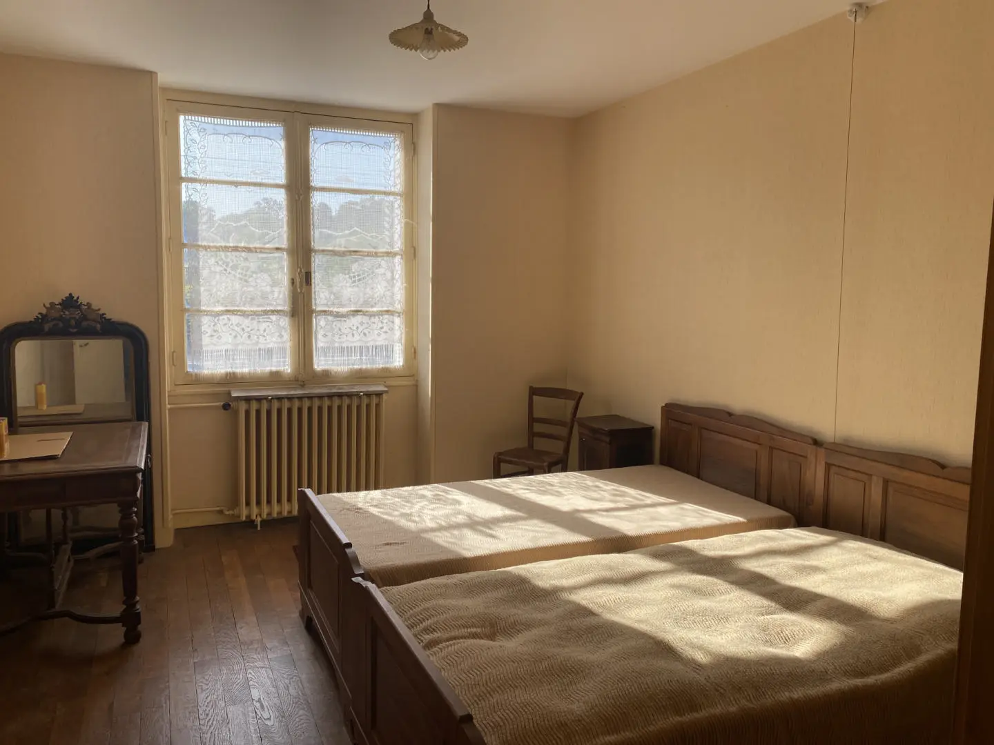Townhouse Of 120 M² With Garden In Chalais, South Charente