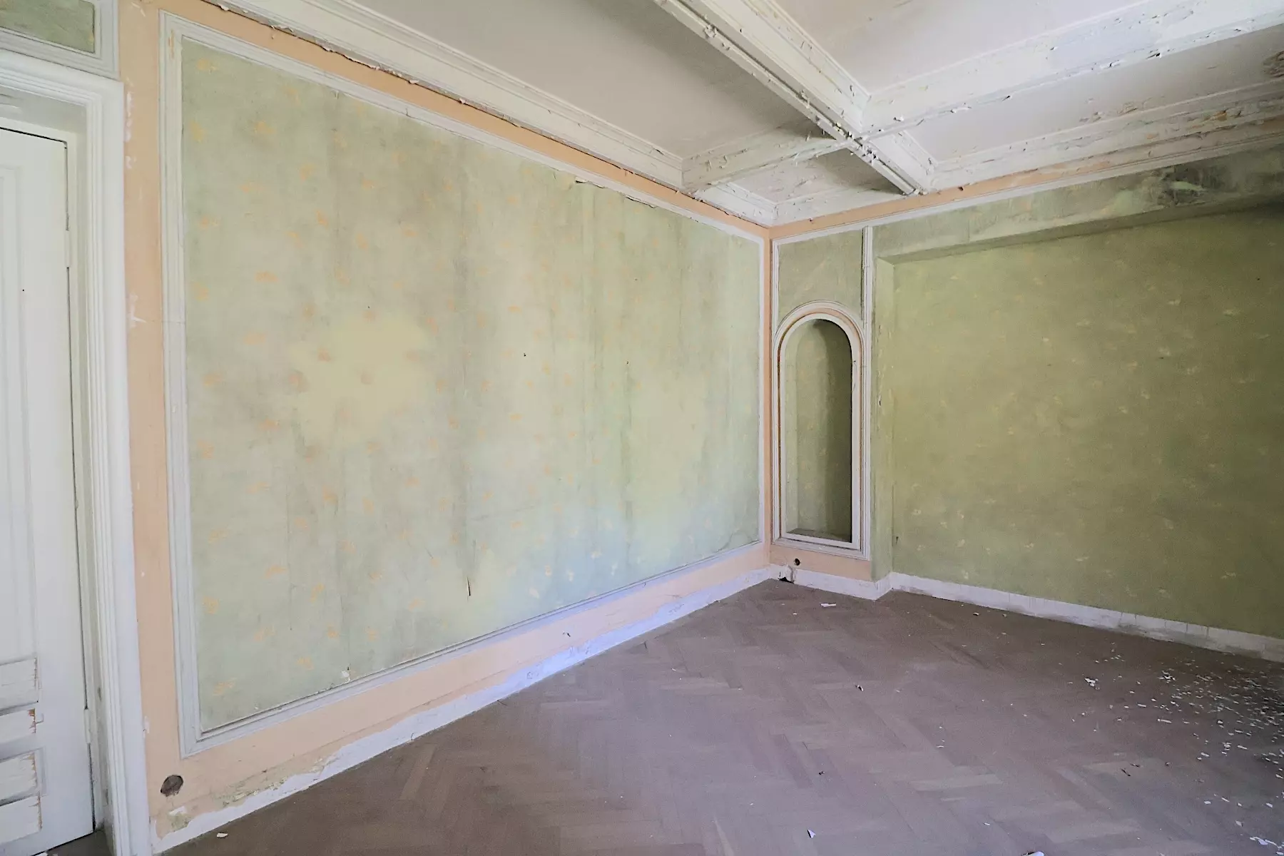 House Of 220 M² With Neo-romanian Style In Rosetti Square