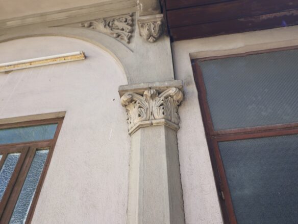 House Of 220 M² With Neo-romanian Style In Rosetti Square
