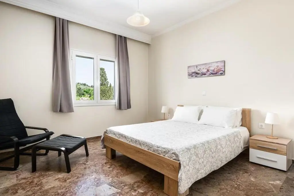 Villa Of 330 M² In Corfu