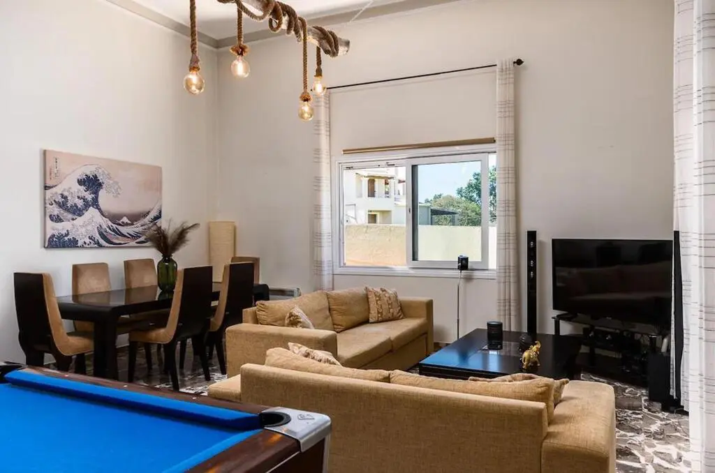 Villa Of 330 M² In Corfu