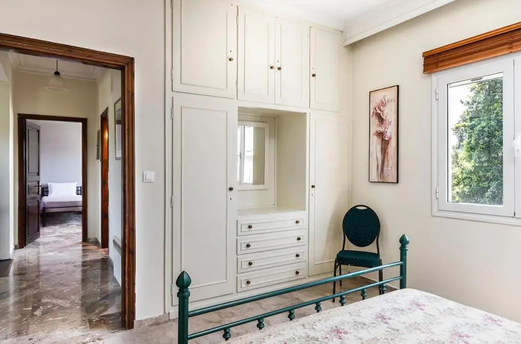 Villa Of 330 M² In Corfu