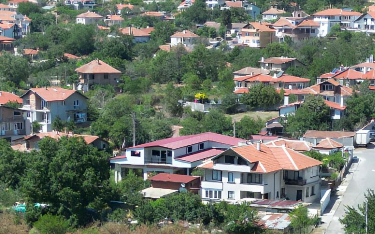 House Of 200 M² With Private Land Plot, Sea Views, And Mountain Views 210000 Euro