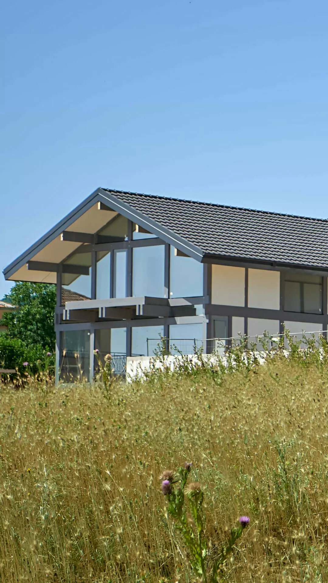 House Of 0 M² With 4 Bedrooms, 3 Bathrooms, Private Land Plot, Sea Views, And Mountain Views In [location]