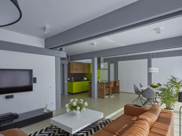 House Of 200 M² With Private Land Plot, Sea Views, And Mountain Views 210000 Euro