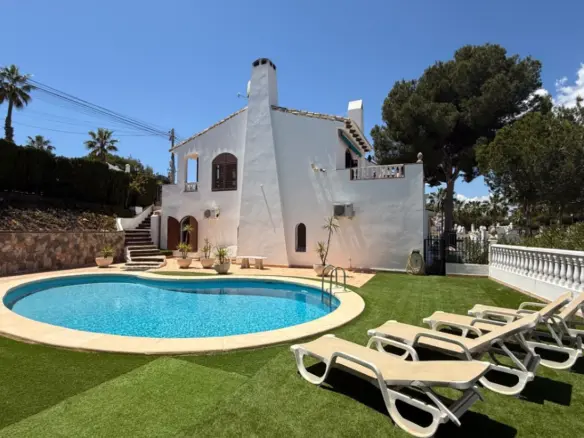 Villa Of 156 M² In Orihuela Costa, Spain