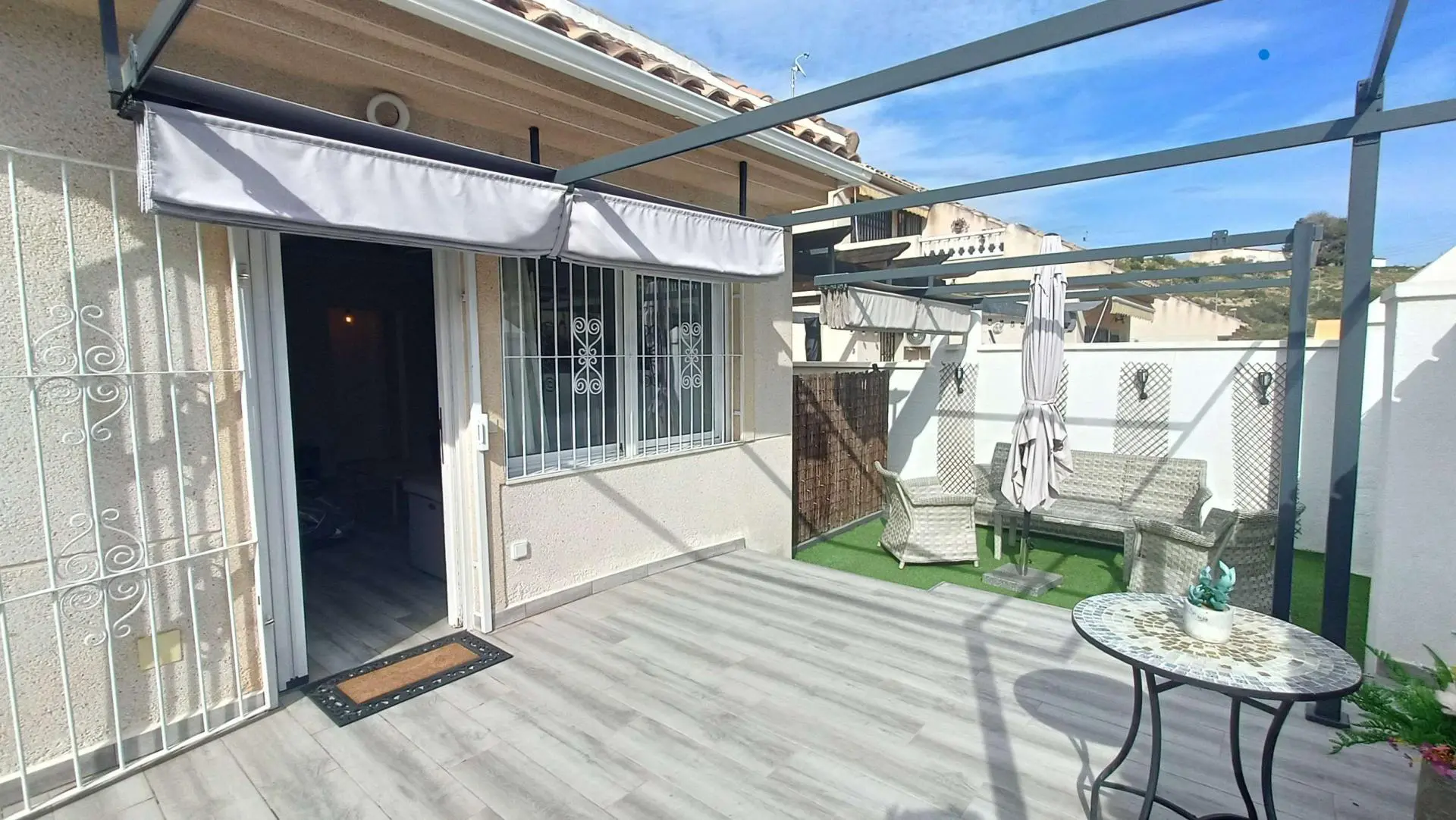 Villa Of 90 M² In Rojales, Spain