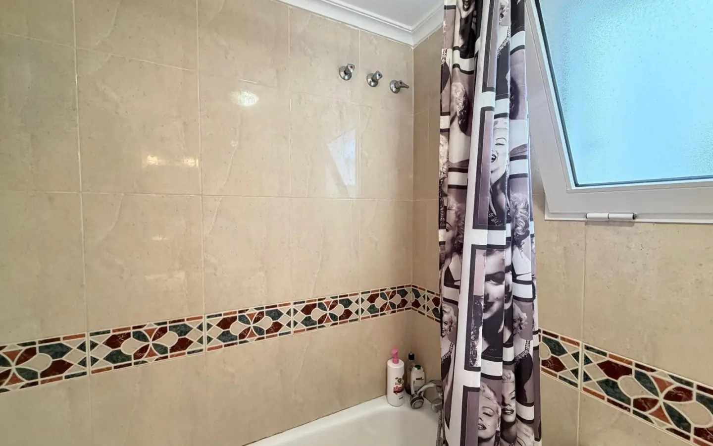 2-bedroom Apartment In Torrevieja, Spain (63 M²)