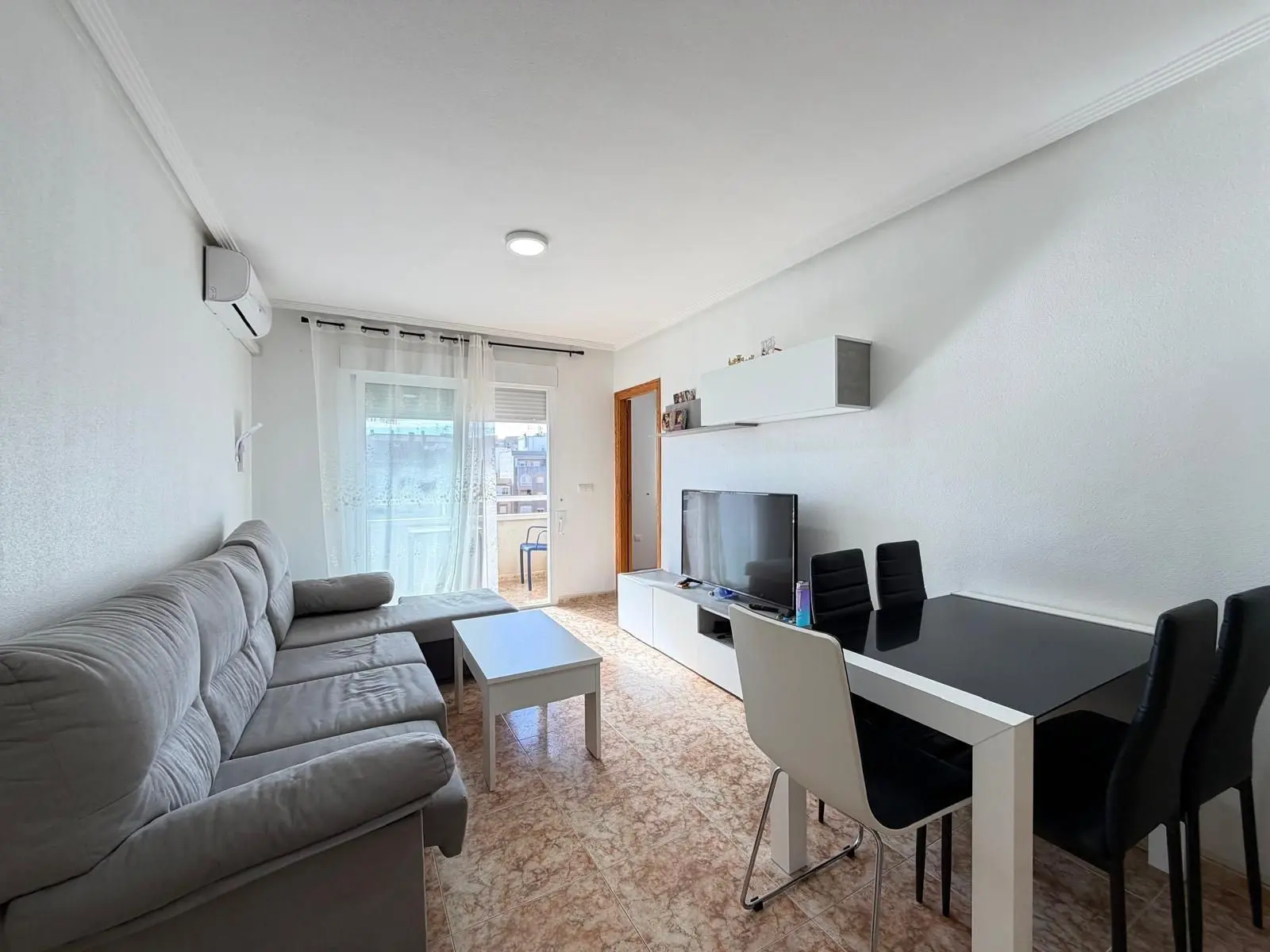 Apartment Of 63 M² In Torrevieja, Spain