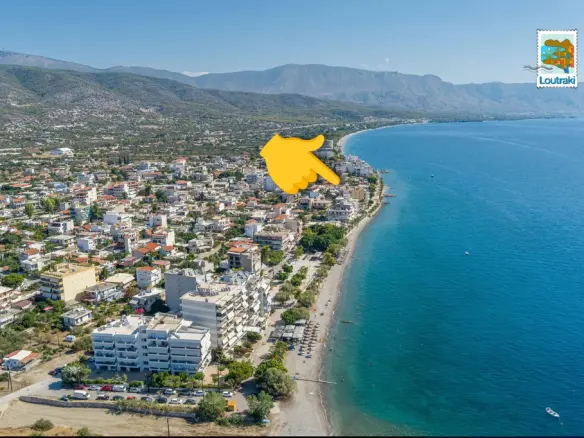 30-bedroom Building In Agioi Theodoroi, Greece (1.220 M²)